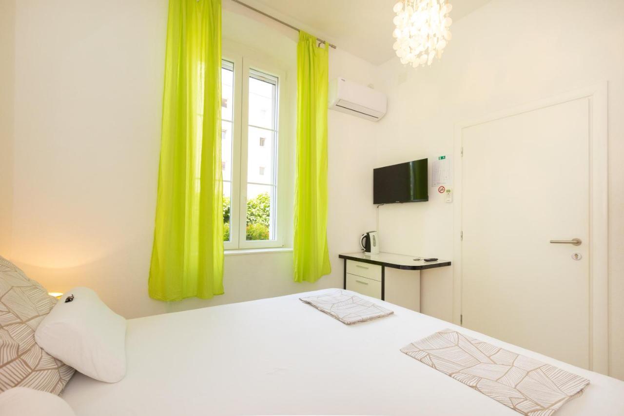 Guest House Cinema Close To Port Dubrovnik Exterior foto