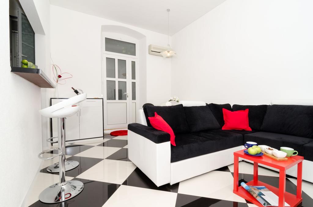 Guest House Cinema Close To Port Dubrovnik Zimmer foto